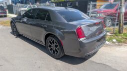 
										2019 Chrysler 300 full									