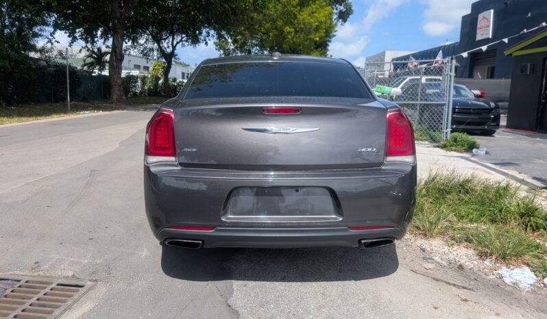 
								2019 Chrysler 300 full									