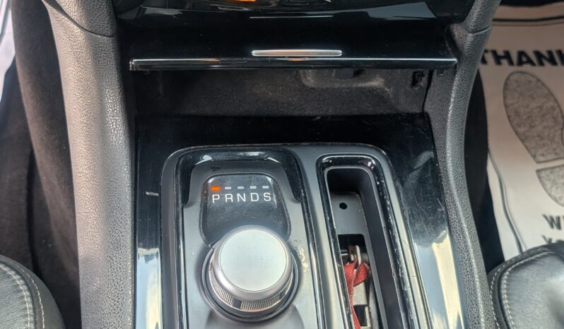 
								2019 Chrysler 300 full									