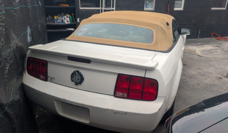 
								Ford Mustang 2007 full									