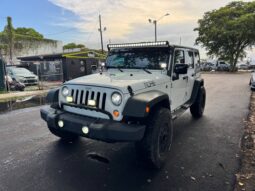 
										2017 JEEP WRANGLER UNLIMITED SPORT full									