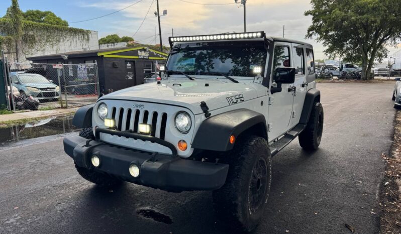 
								2017 JEEP WRANGLER UNLIMITED SPORT full									
