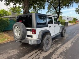 
										2017 JEEP WRANGLER UNLIMITED SPORT full									