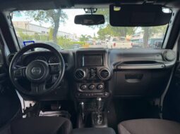 
										2017 JEEP WRANGLER UNLIMITED SPORT full									