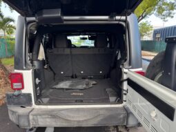 
										2017 JEEP WRANGLER UNLIMITED SPORT full									