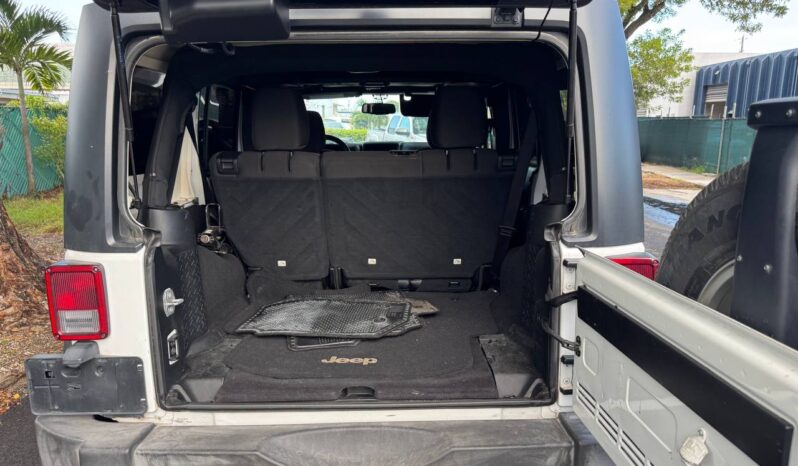 
								2017 JEEP WRANGLER UNLIMITED SPORT full									