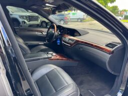 
										2011 Mercedes-Benz S63 AMG Base full									