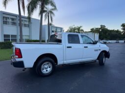 
										2018 RAM 1500 ST full									