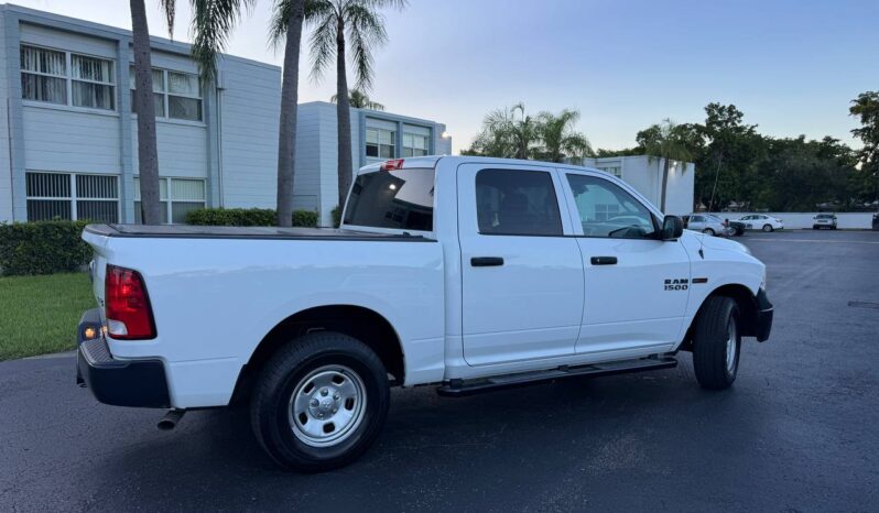 
								2018 RAM 1500 ST full									