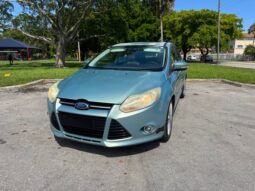 
										2012 Ford Focus SEL full									