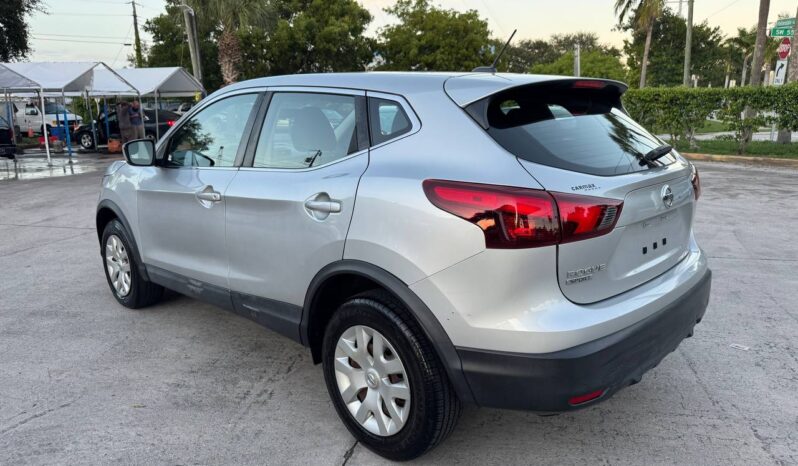 
								2018 Nissan Rogue Sport S full									