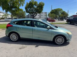 
										2012 Ford Focus SEL full									