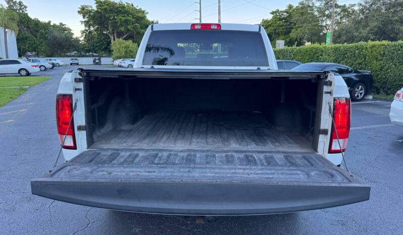 
								2018 RAM 1500 ST full									