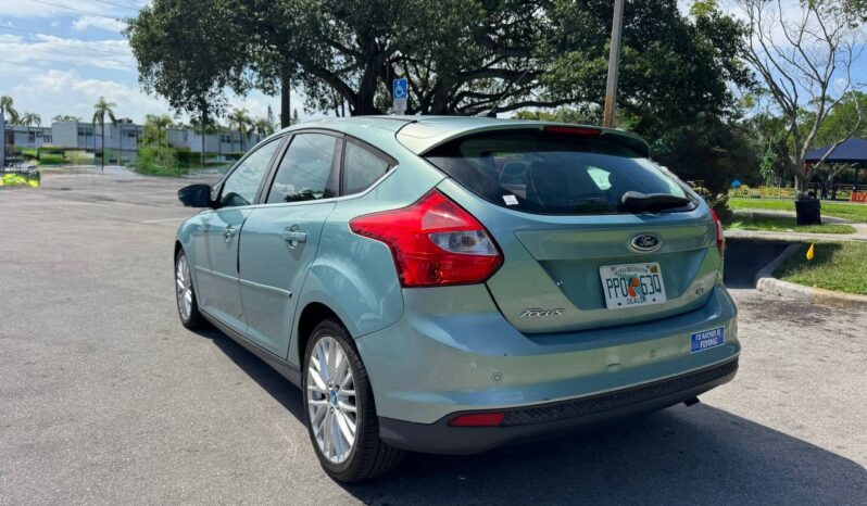 
								2012 Ford Focus SEL full									