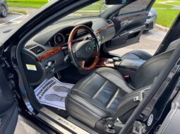 
										2011 Mercedes-Benz S63 AMG Base full									