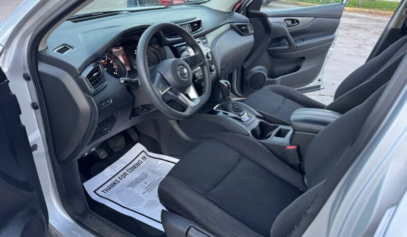 
								2018 Nissan Rogue Sport S full									