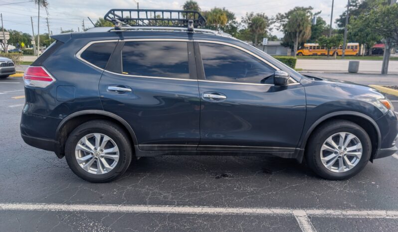 
								2016 Nissan Rogue SV full									