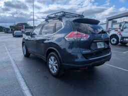 
										2016 Nissan Rogue SV full									