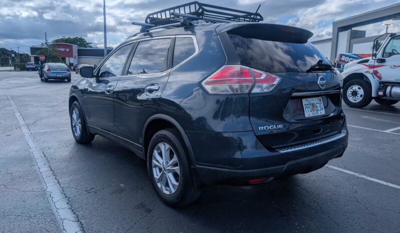 
								2016 Nissan Rogue SV full									