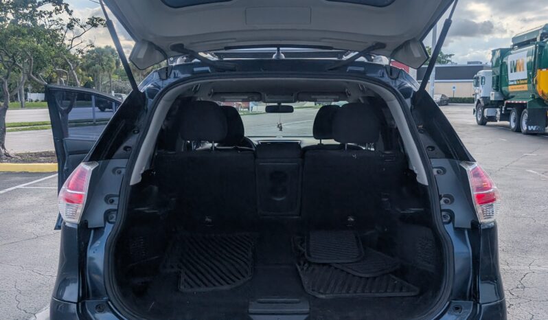 
								2016 Nissan Rogue SV full									