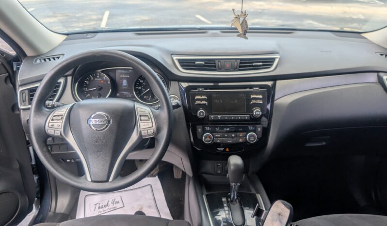 
								2016 Nissan Rogue SV full									