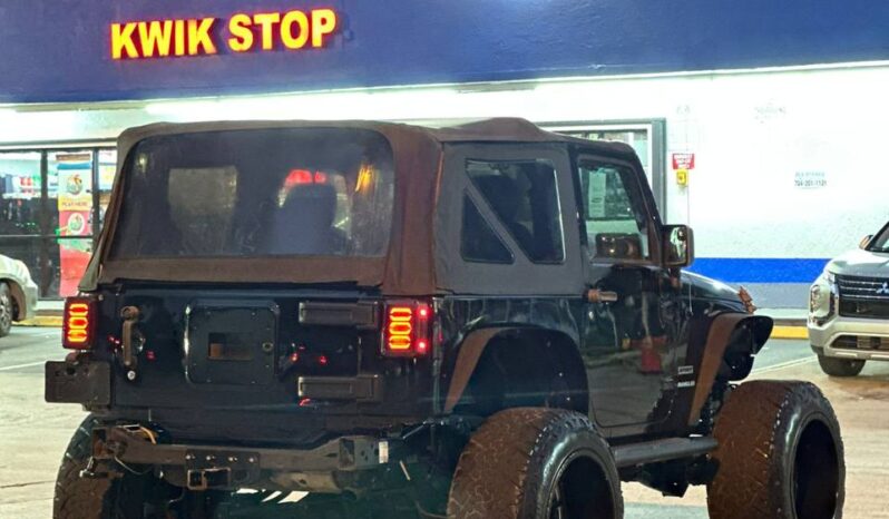 
								2016 JEEP WRANGLER full									