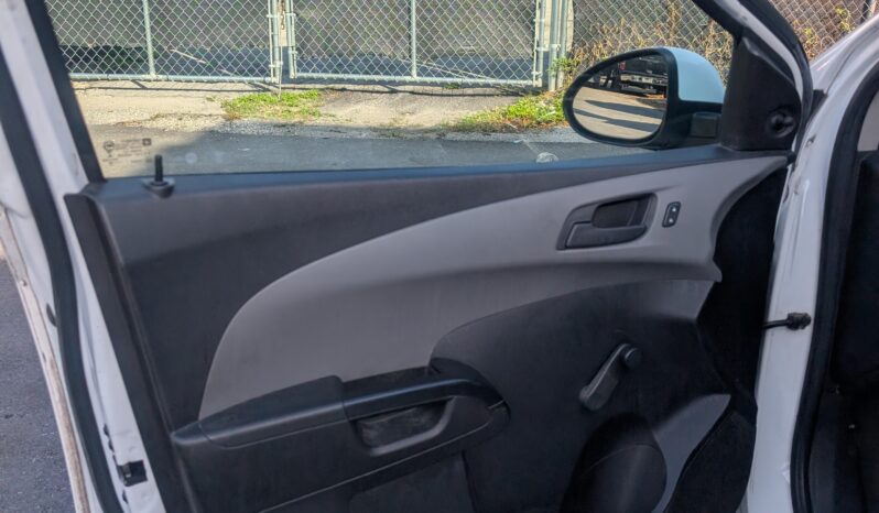 
								2016 CHEVROLET SONIC full									