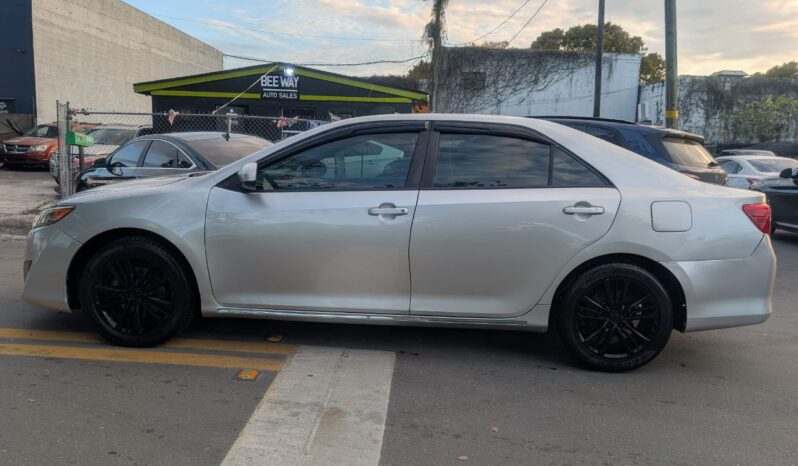 
								Toyota Camry 2012 full									