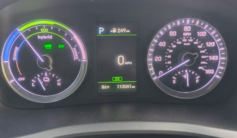 
								Hyundai Sonata Hybrid SE 2019 full									