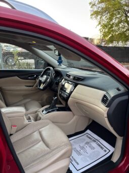 
										Nissan Rogue 2017 full									