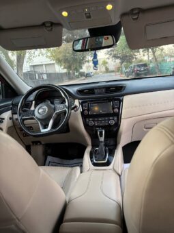 
										Nissan Rogue 2017 full									