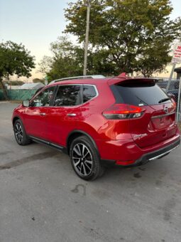 
										Nissan Rogue 2017 full									