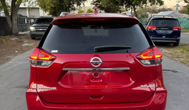 
								Nissan Rogue 2017 full									